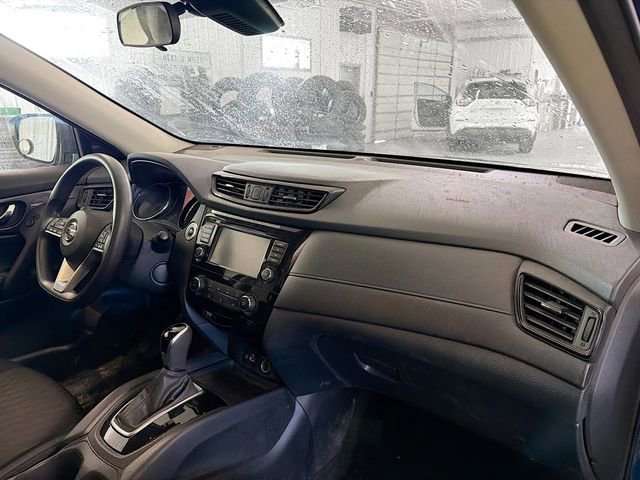 Used 2020 Nissan Rogue SV AWD/4WD image 12