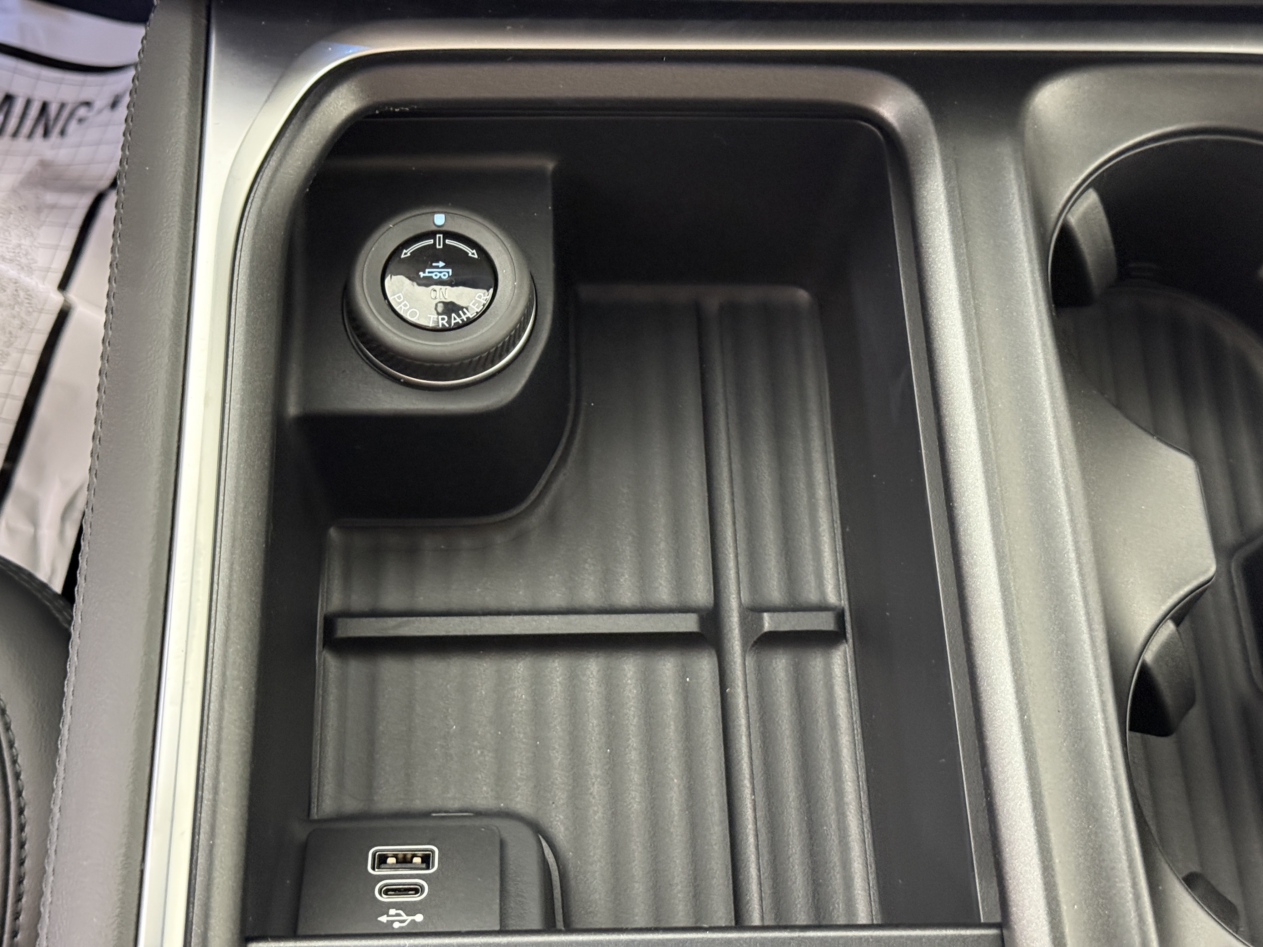 New 2027 Ford Expedition Active RWD image 24