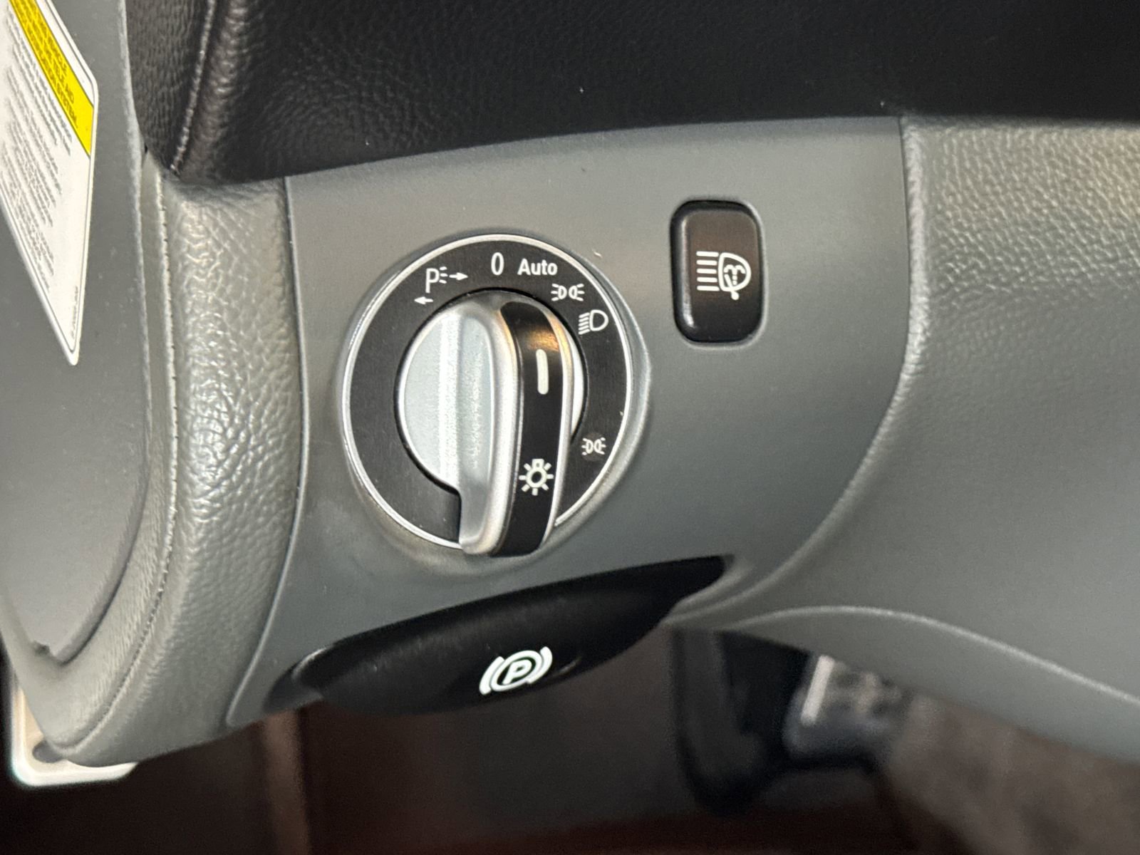 Used 2005 Mercedes-Benz SL 500 image 17