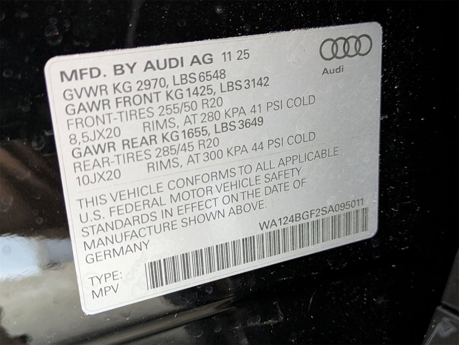 New 2025 Audi Q6 e-tron Premium Plus image 17