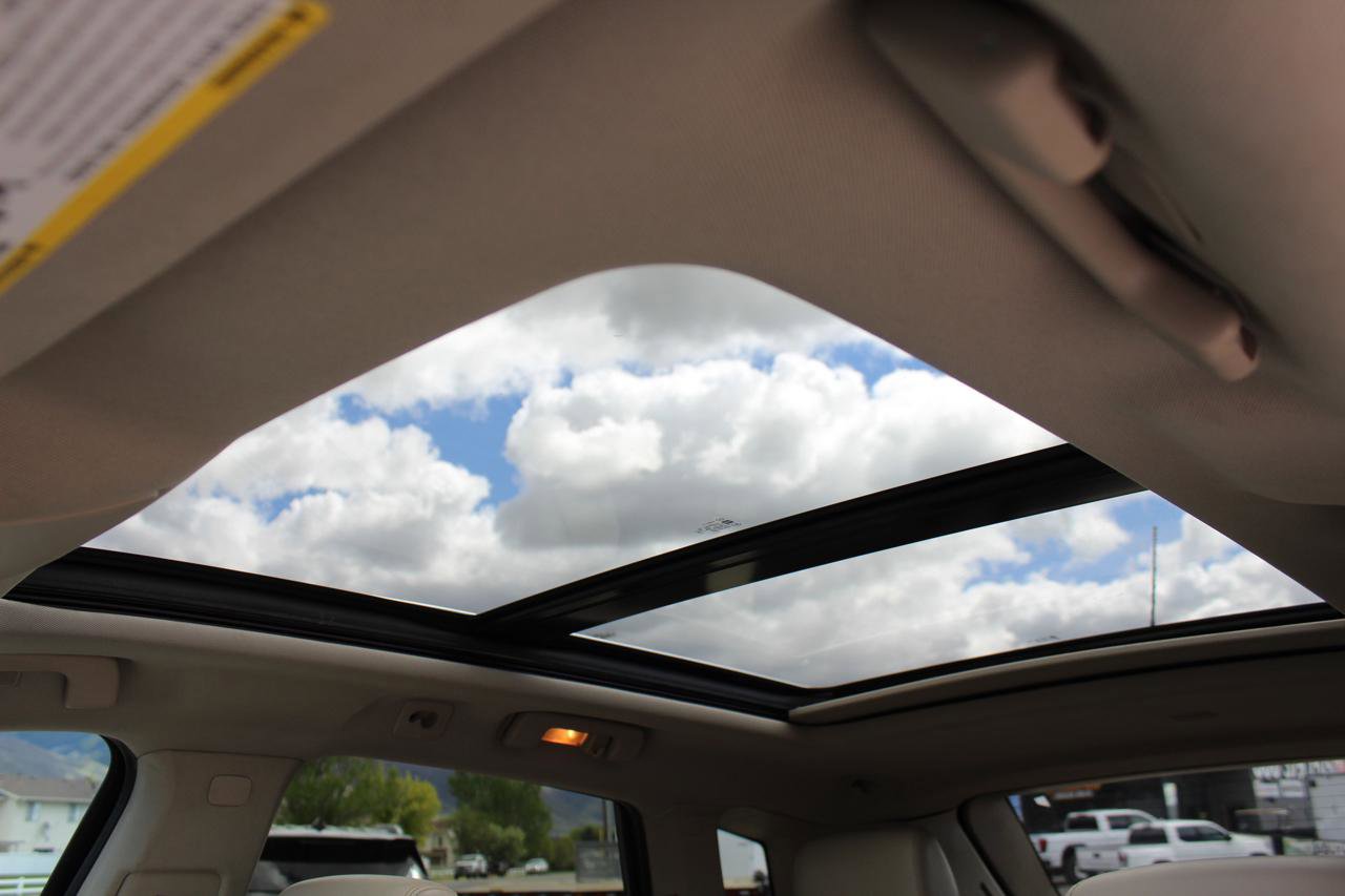 Used 2015 Cadillac SRX Premium FWD image 18