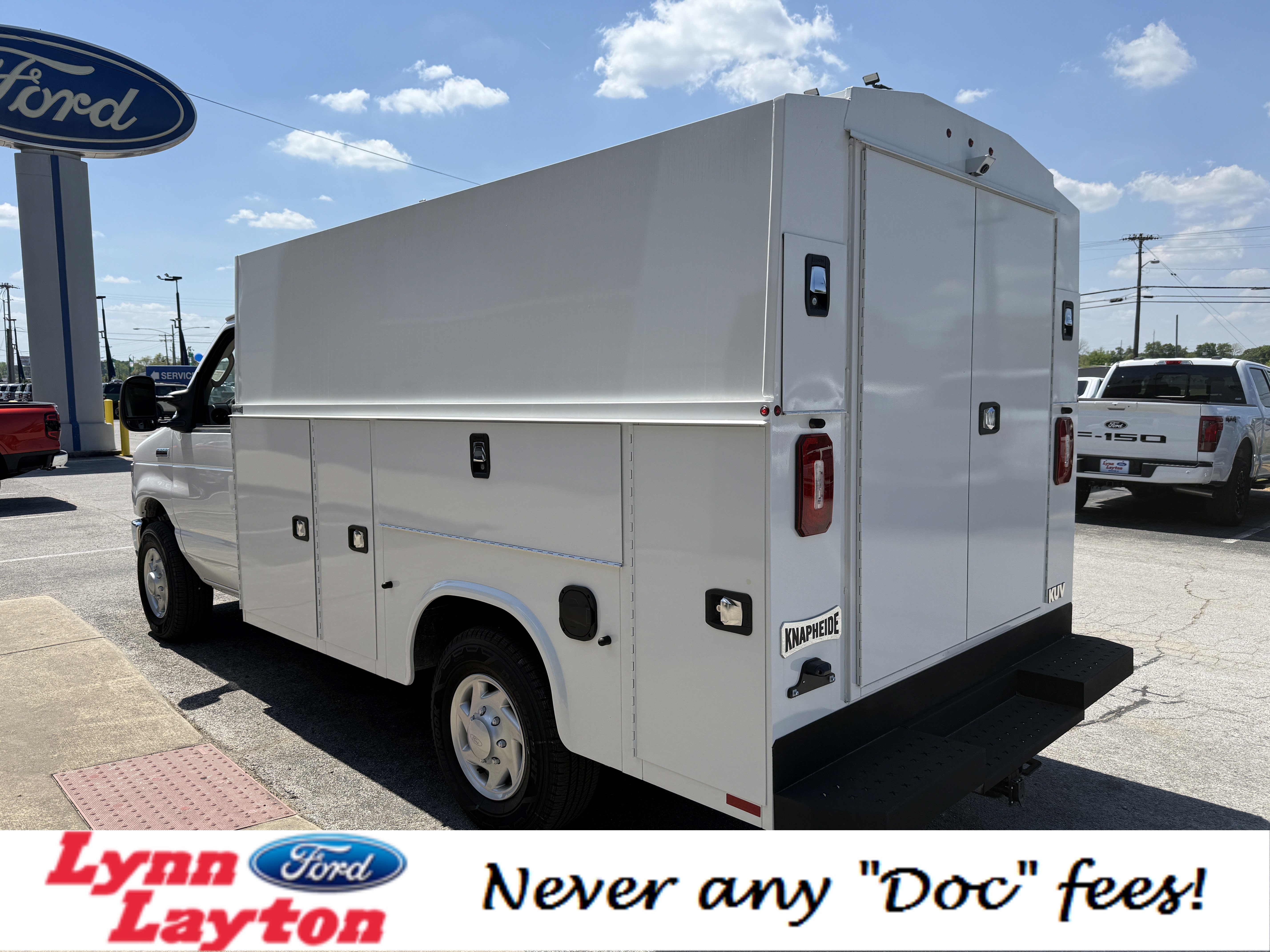 New 2026 Ford E-350 and Econoline 350 Super Duty w/ Power Equipment Group RWD image 5
