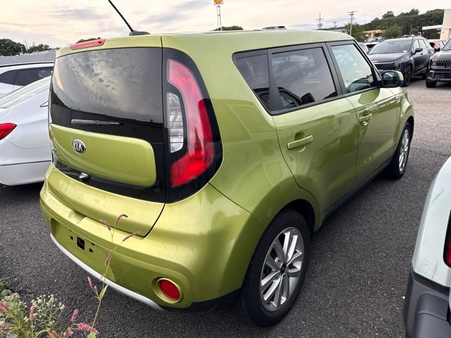 Used 2018 Kia Soul + FWD image 3