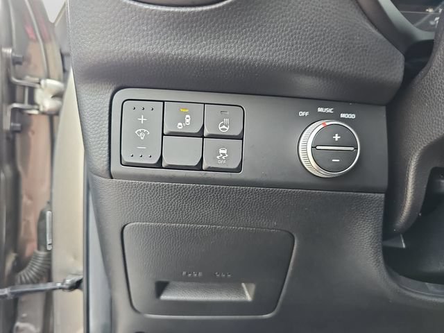 Used 2018 Kia Soul ! w/ Tech Package FWD image 34