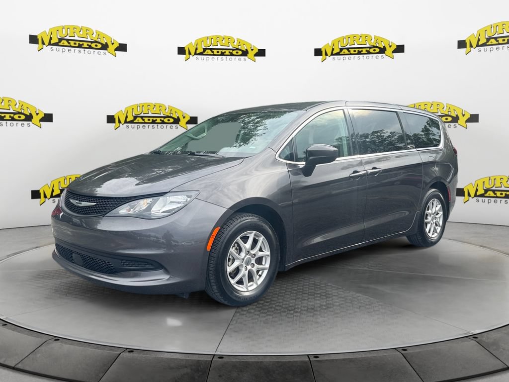 Used 2023 Chrysler Voyager LX FWD image 1