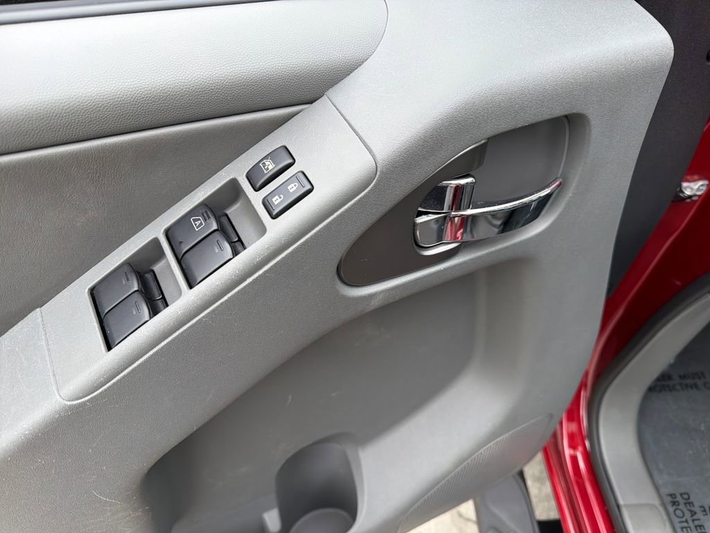 Used 2019 Nissan Frontier SL image 19