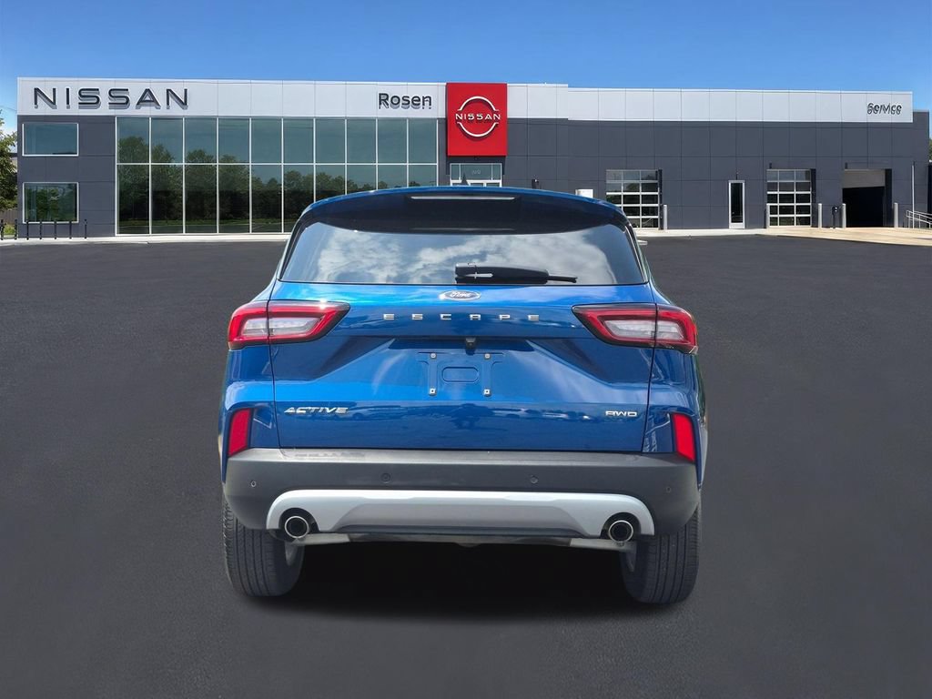 Used 2023 Ford Escape Active w/ Tech Pack #1 AWD/4WD image 4