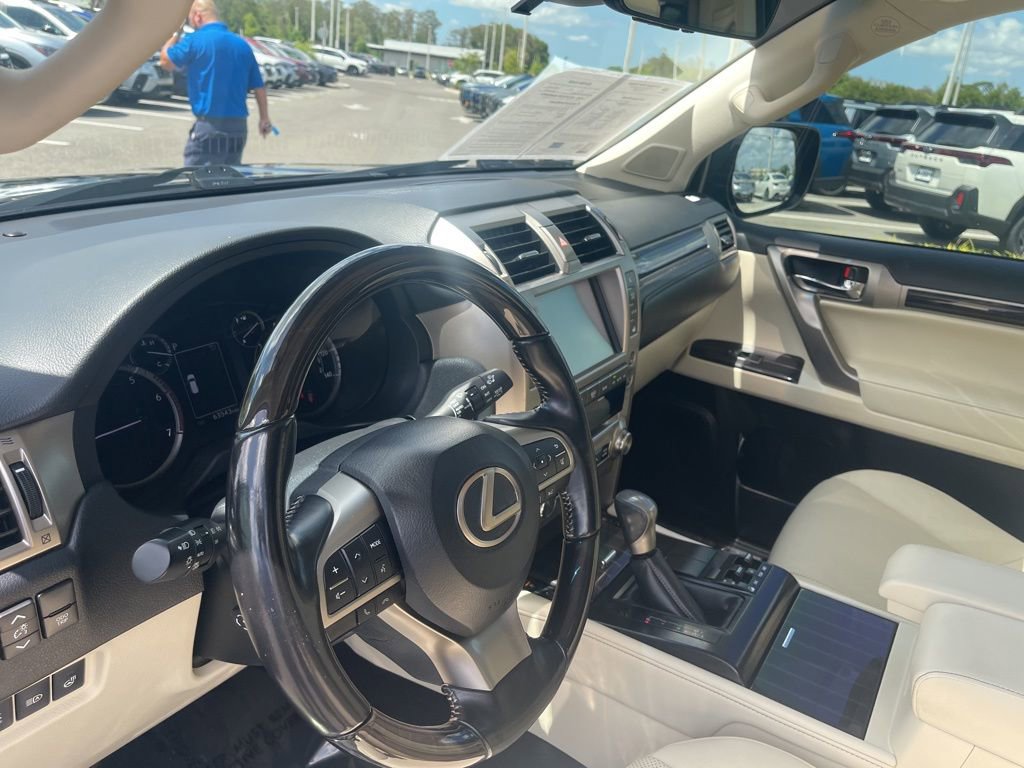 Used 2021 Lexus GX 460 Premium image 19