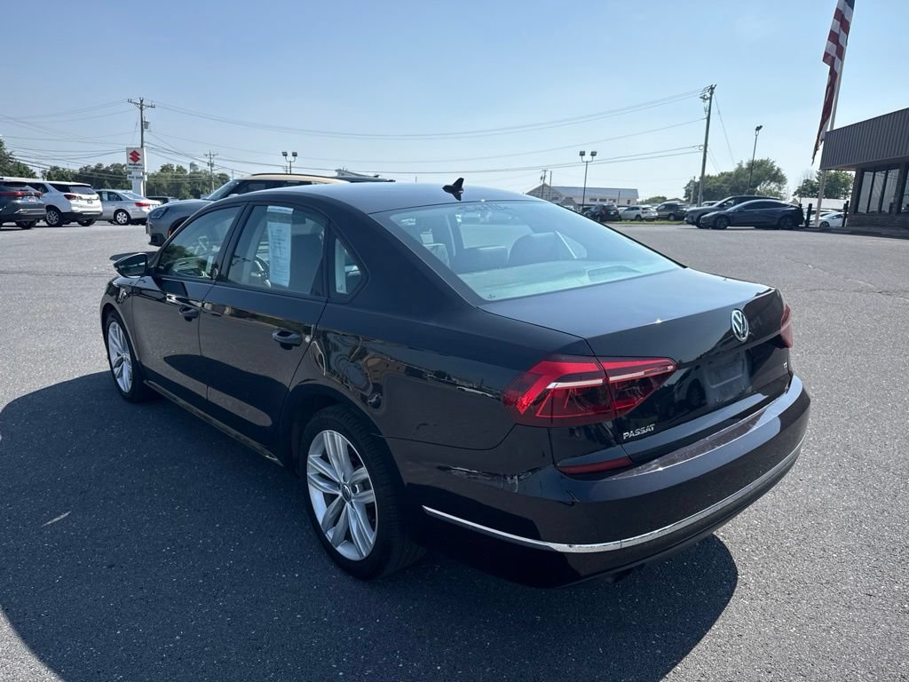 Used 2019 Volkswagen Passat 2.0T Wolfsburg FWD image 3
