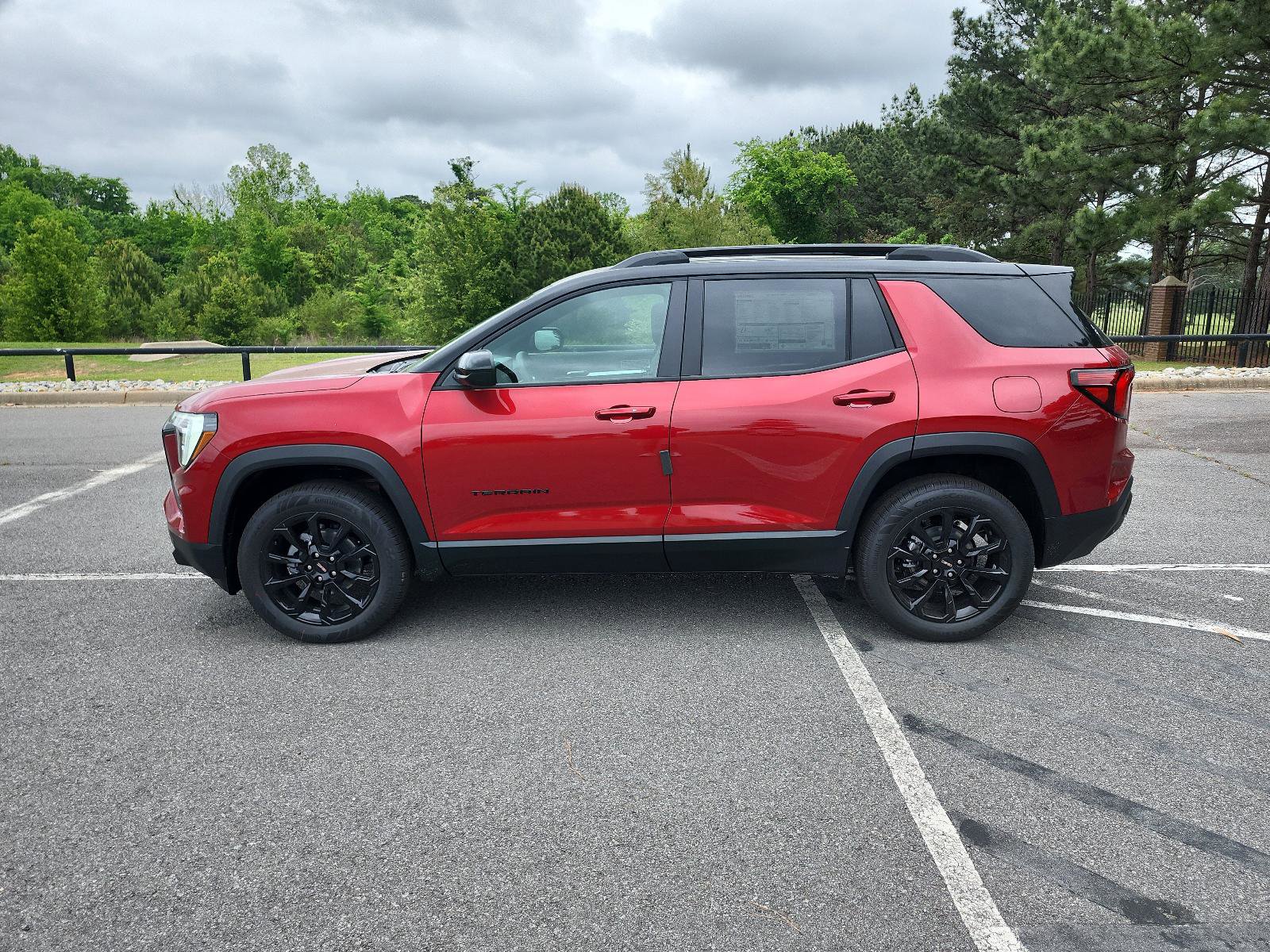 New 2026 GMC Terrain Elevation FWD image 2
