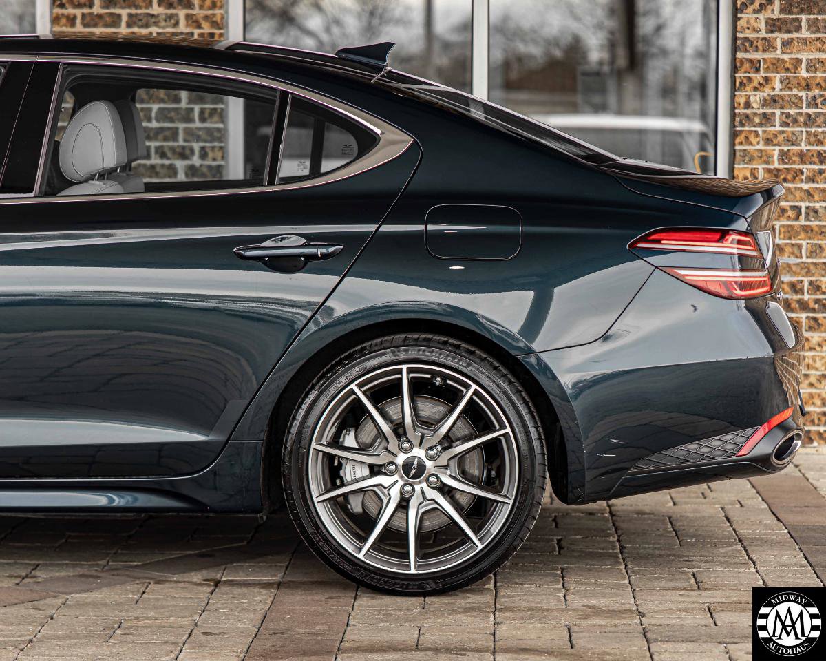 Used 2025 Genesis G70 2.5T RWD image 27