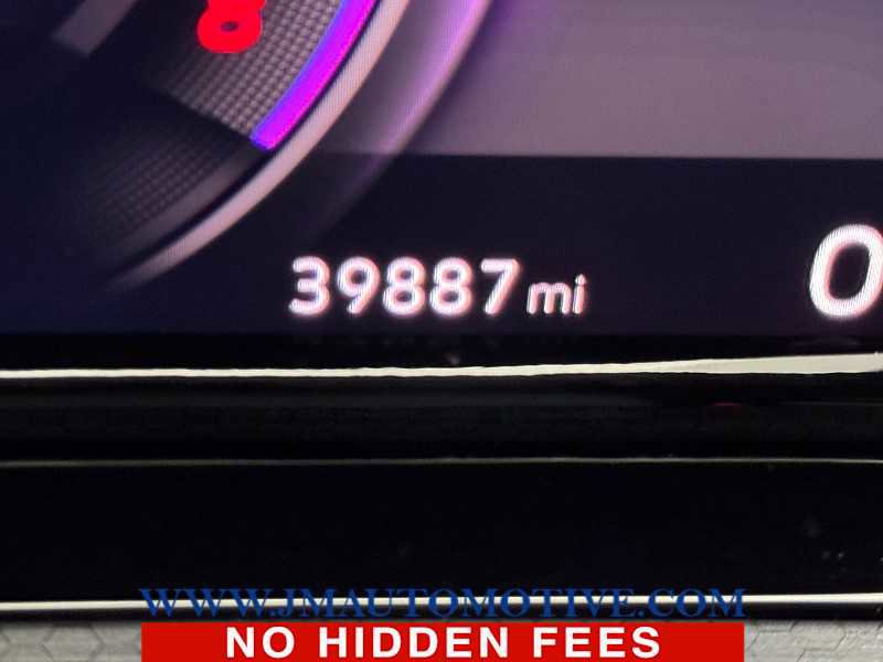 Used 2022 Volkswagen GTI SE image 22