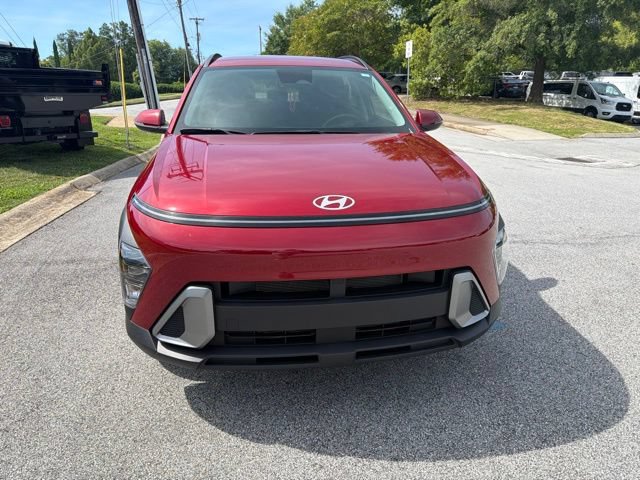 Used 2025 Hyundai Kona SEL AWD/4WD image 2