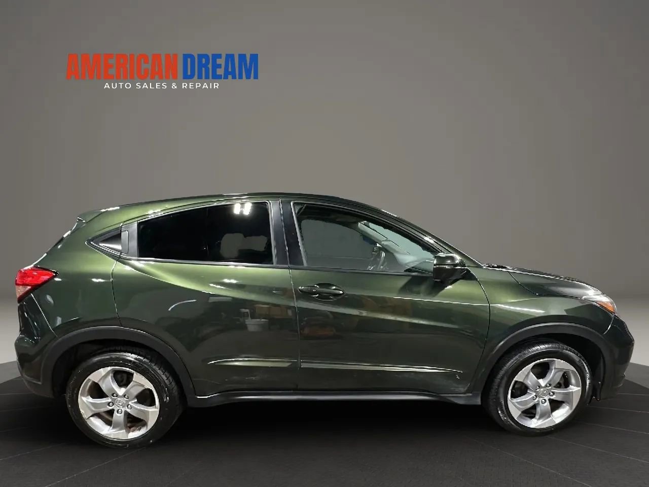 Used 2017 Honda HR-V EX image 6