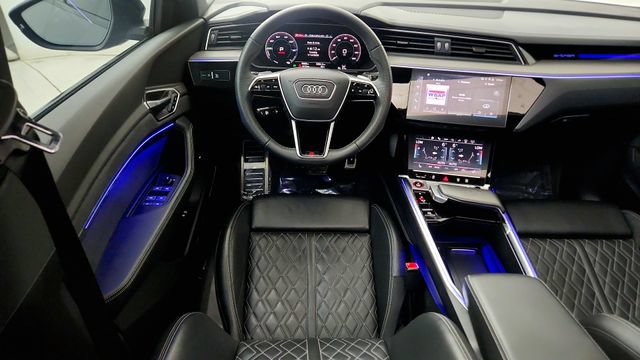 Used 2024 Audi Q8 e-tron Prestige AWD/4WD image 56