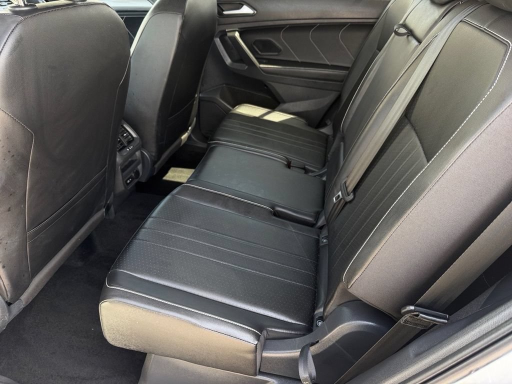 Used 2024 Volkswagen Tiguan SE FWD image 14