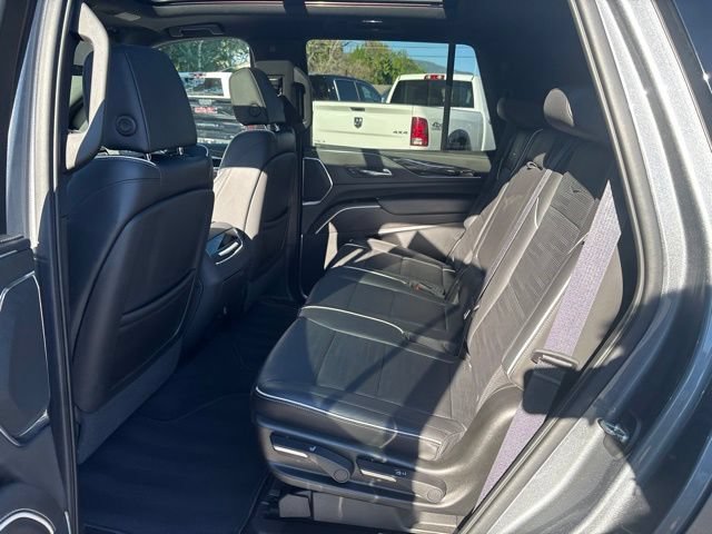 Used 2021 Cadillac Escalade Sport w/ Driver Assist Tech Package AWD/4WD image 17