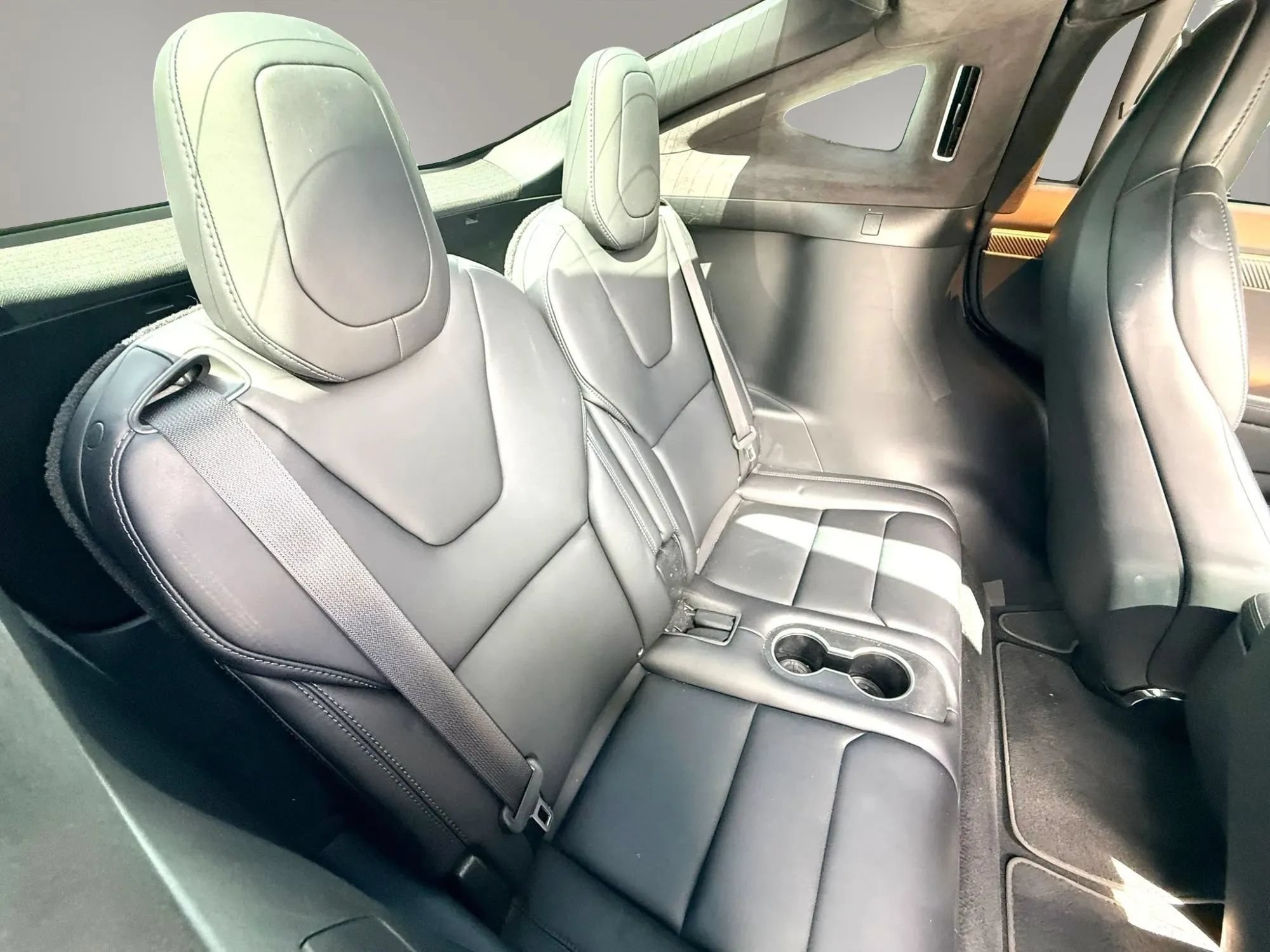 Used 2018 Tesla Model X 100D AWD/4WD image 16