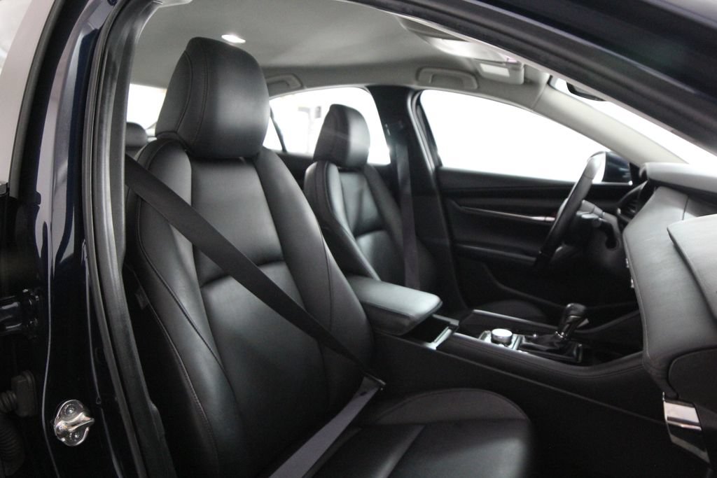 Used 2019 MAZDA MAZDA3 Sedan w/ Preferred Package FWD image 55