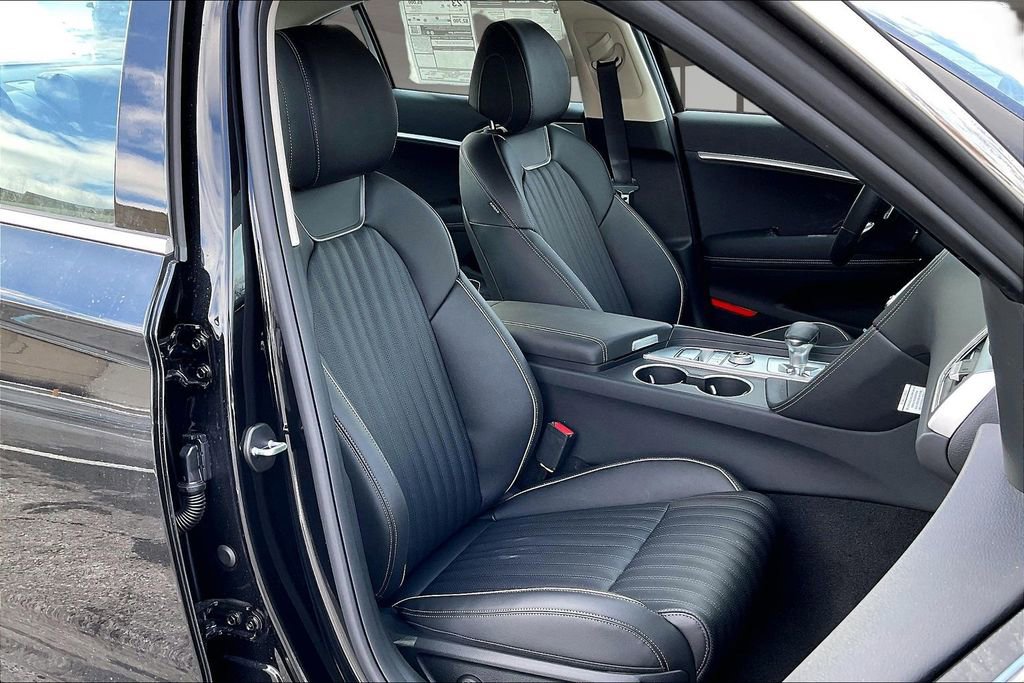 New 2026 Genesis G70 2.5T Prestige image 9