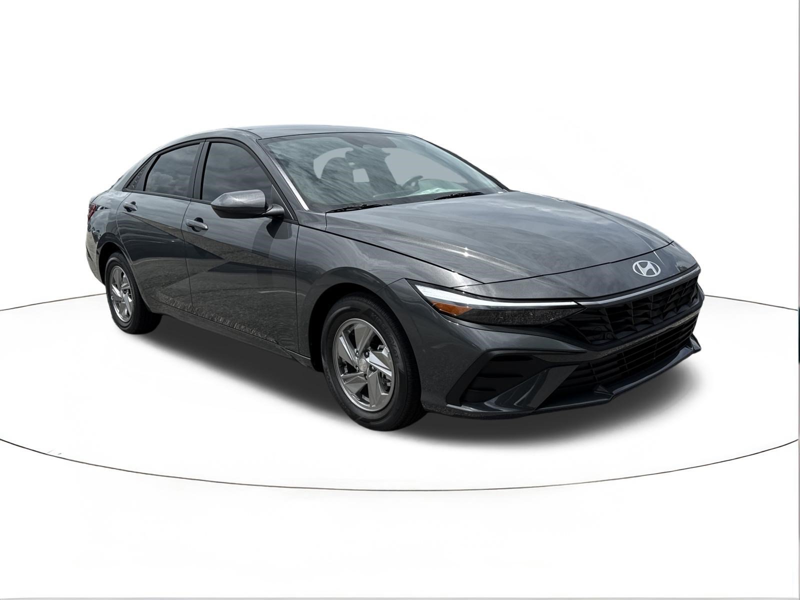New 2026 Hyundai Elantra SE