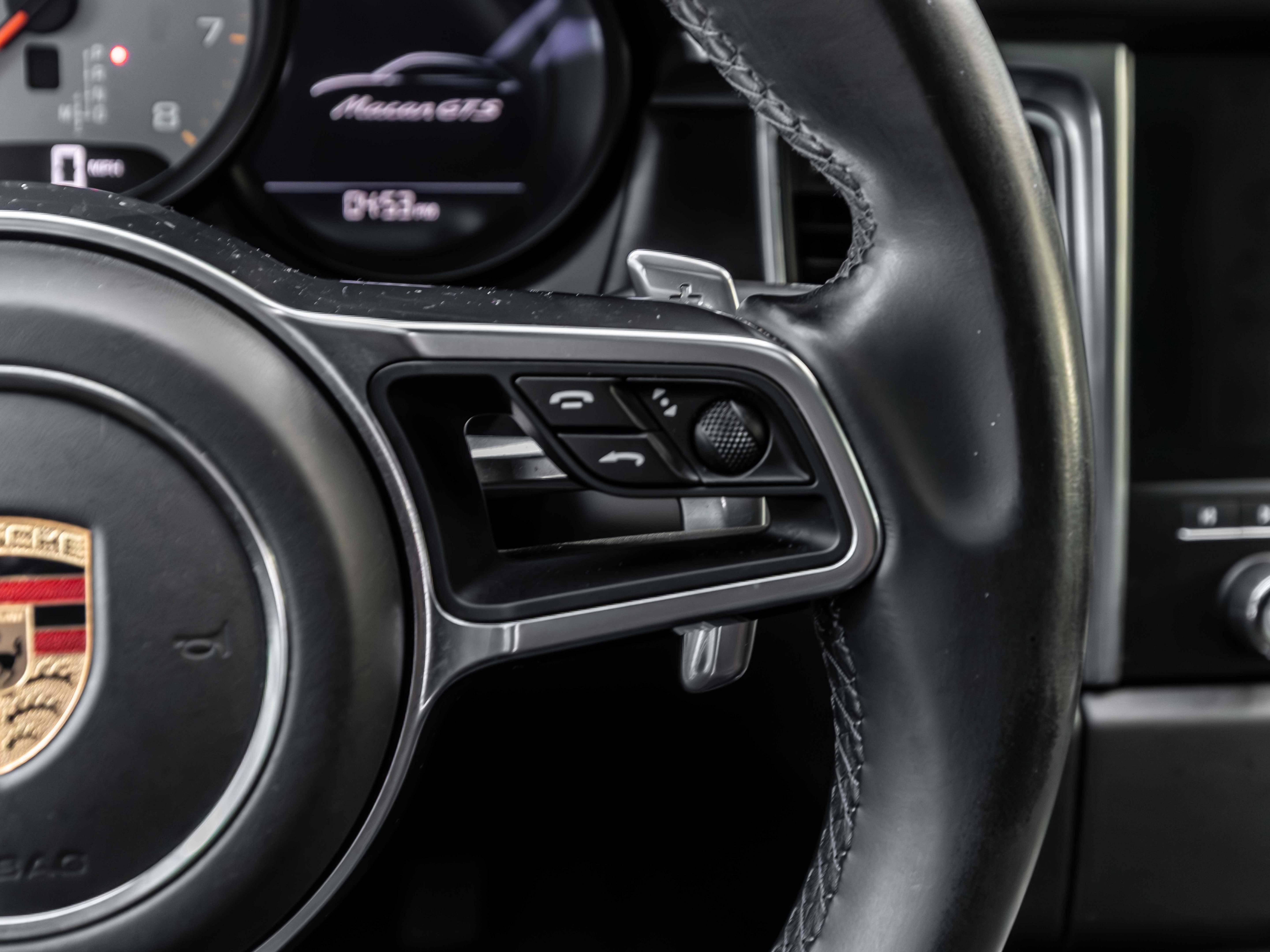 Used 2017 Porsche Macan GTS AWD/4WD image 62