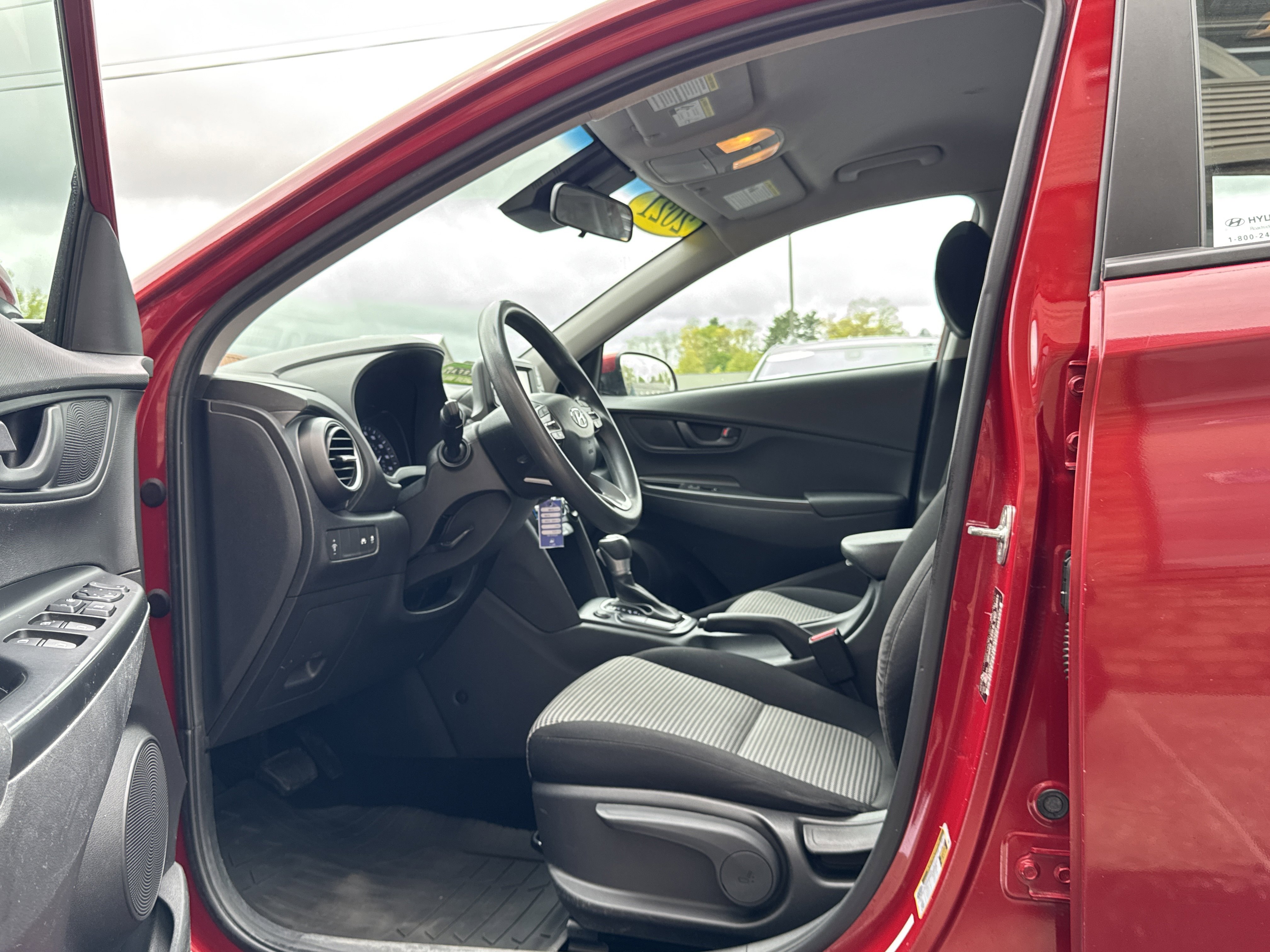 Used 2021 Hyundai Kona SE AWD/4WD image 9