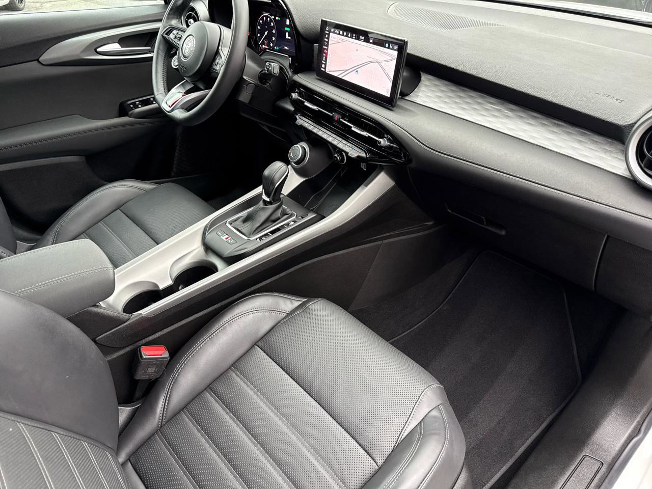 Used 2024 Alfa Romeo Tonale Ti w/ Active Assist Package image 28