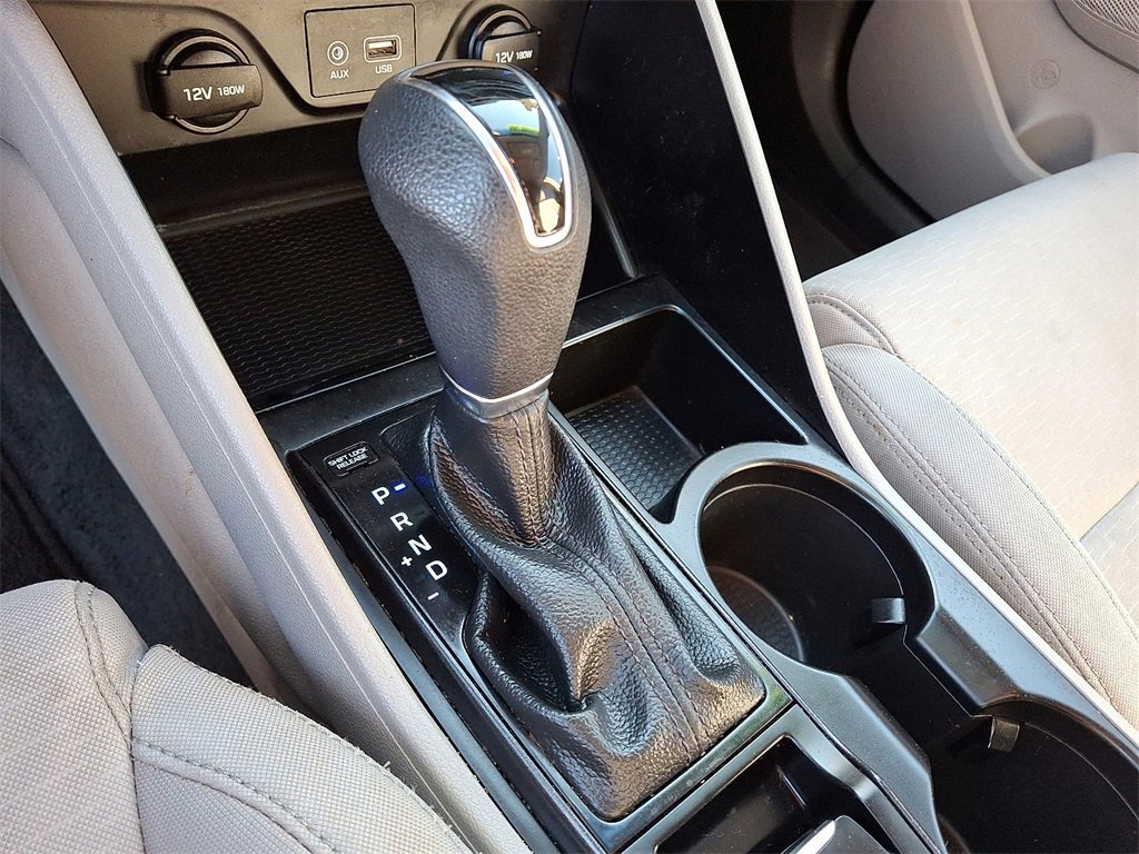 Used 2019 Hyundai Tucson SE image 14