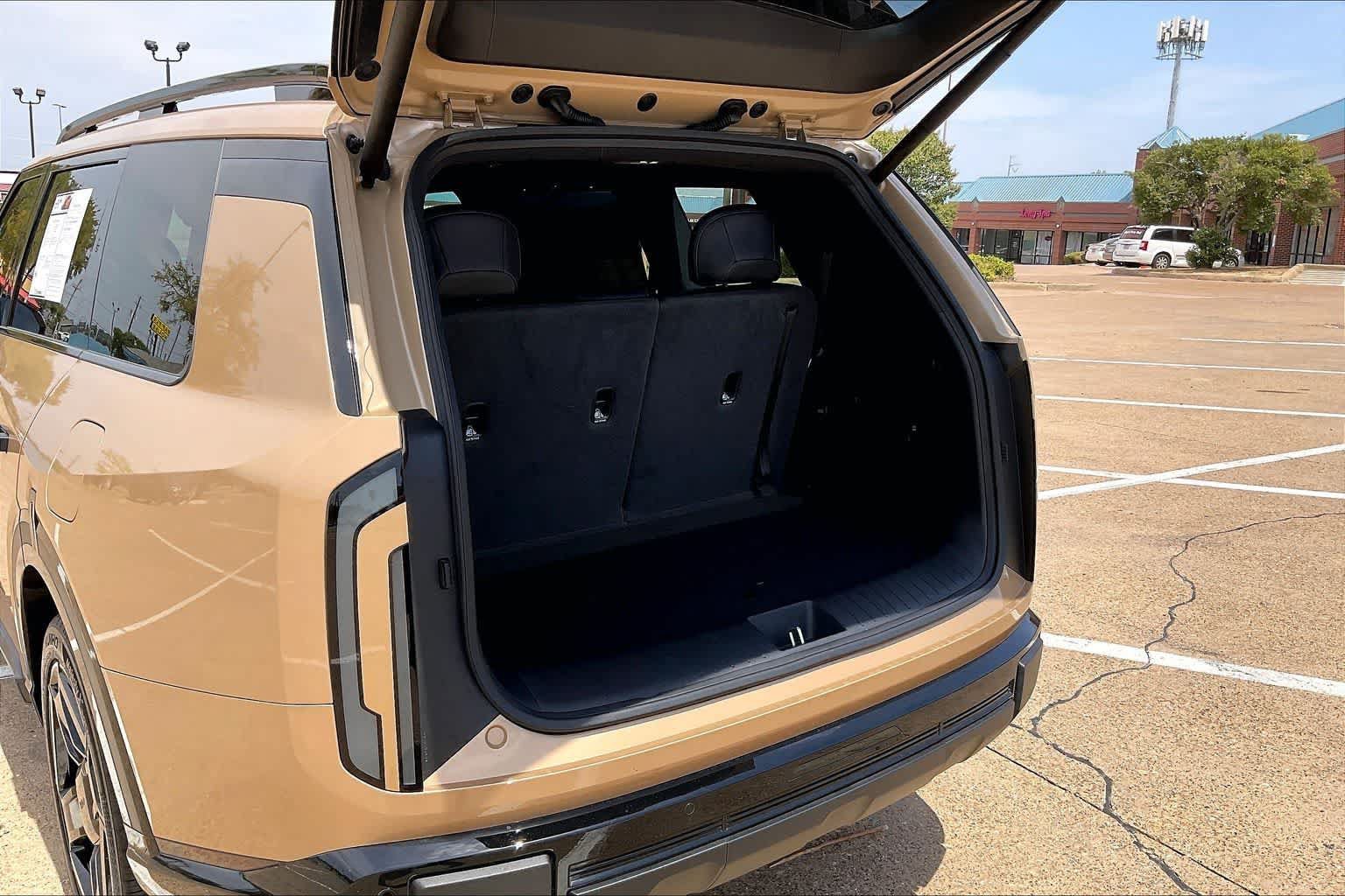 Certified 2027 Kia Telluride EX X-Line w/ Towing Package AWD/4WD image 18
