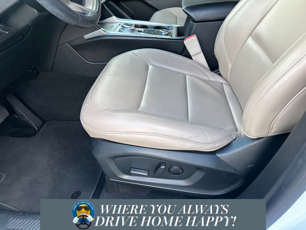 Used 2022 Ford Explorer XLT w/ Equipment Group 202A image 8