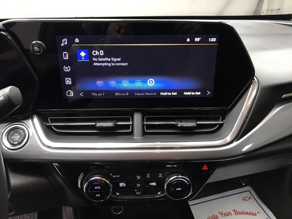 Used 2025 Chevrolet Trax ACTIV w/ Driver Confidence Package image 12