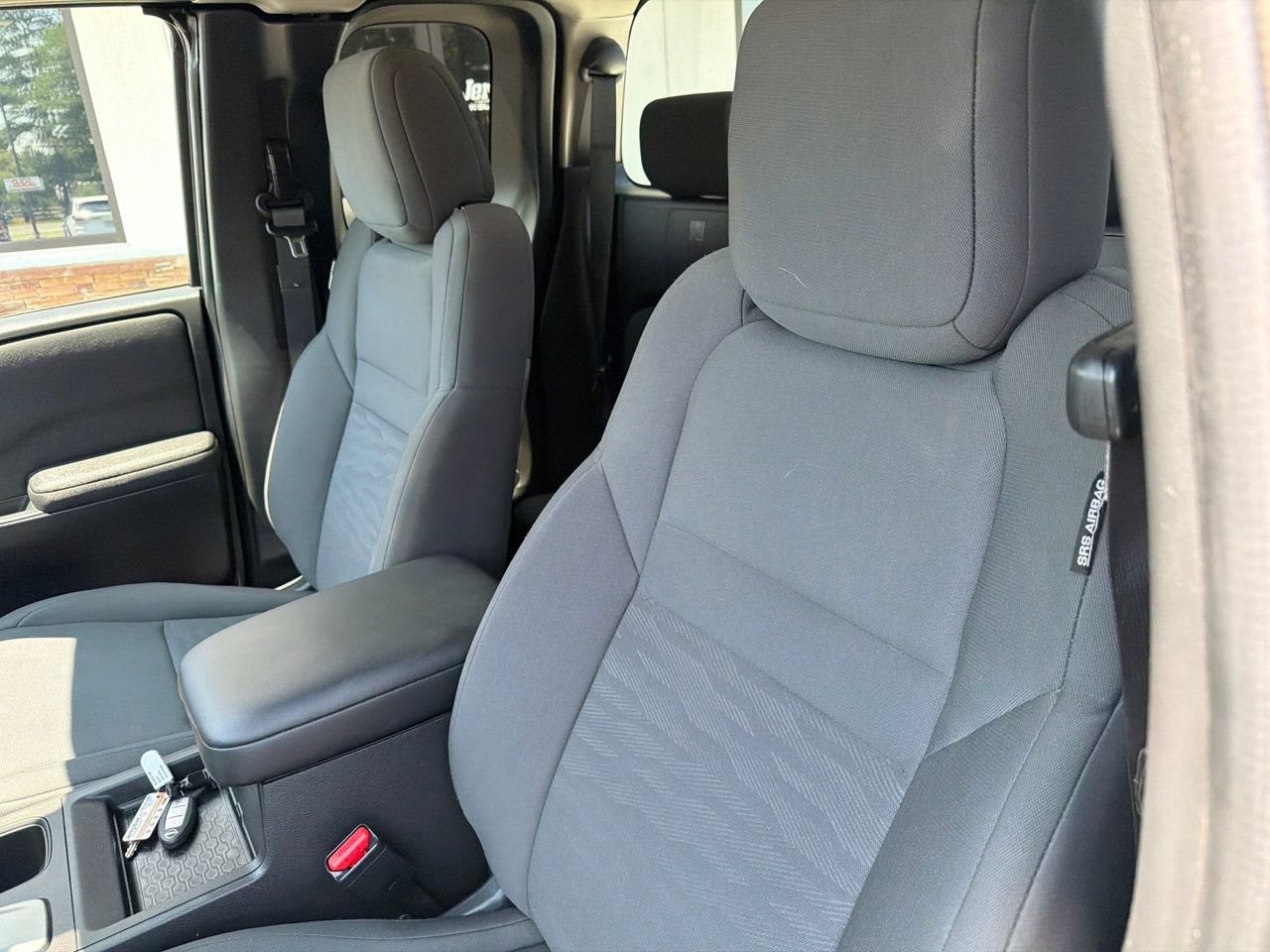 Used 2024 Nissan Frontier S w/ Technology Package RWD image 3