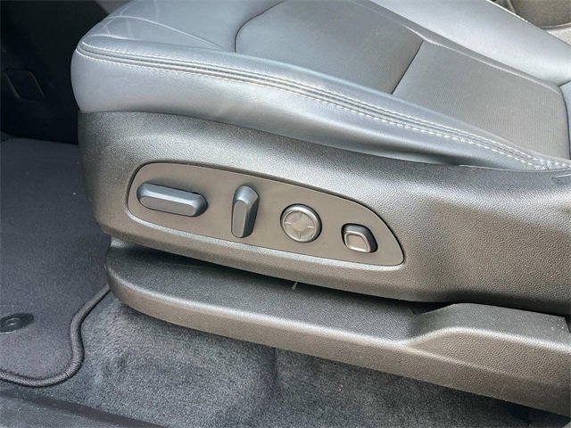 Used 2024 Buick Enclave Premium image 30
