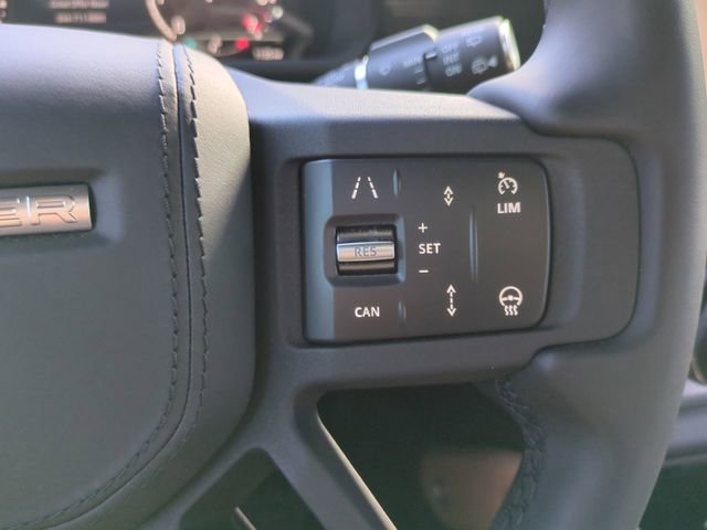 Used 2025 Land Rover Defender 110 X image 29