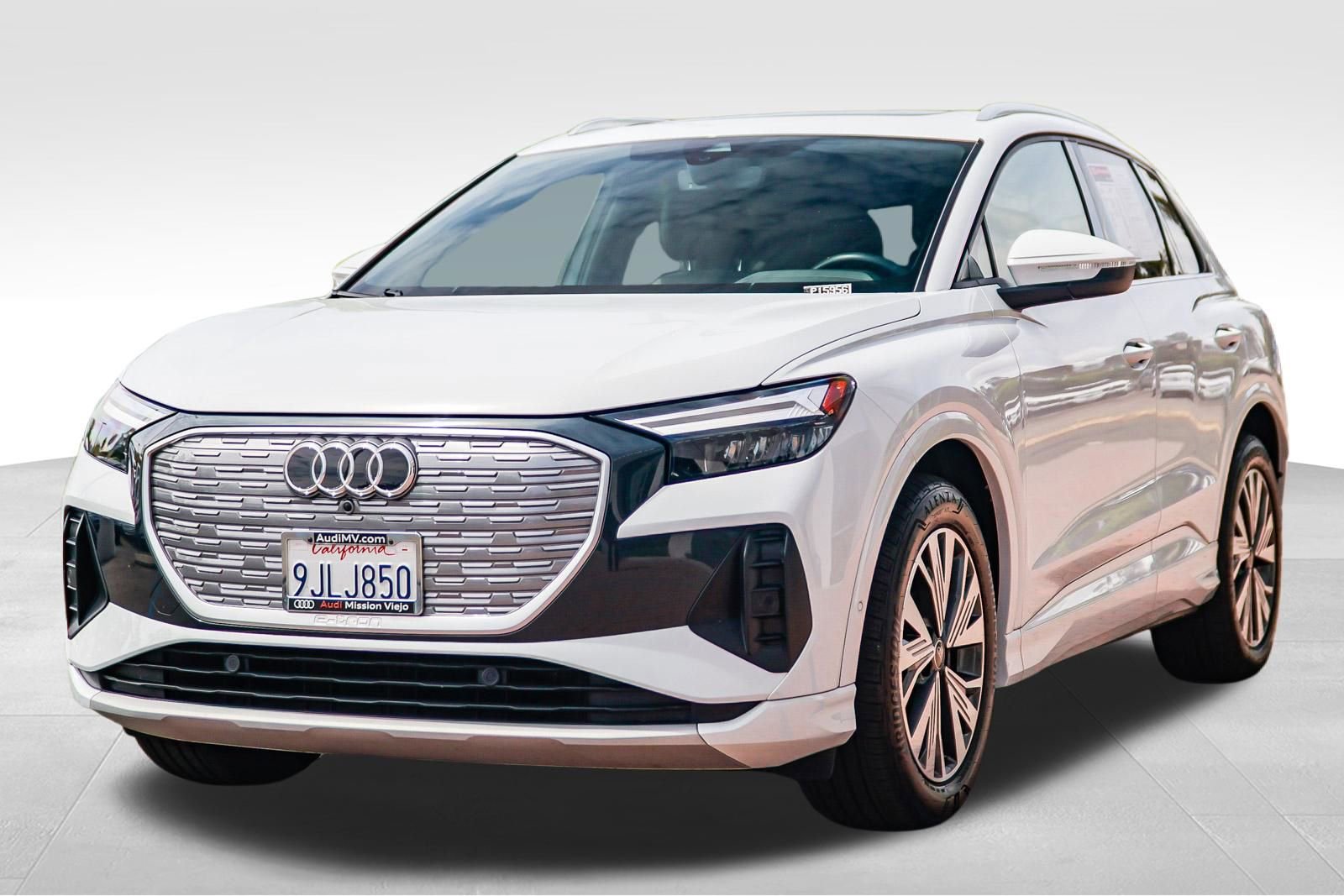 Used 2023 Audi Q4 e-tron Premium Plus RWD image 3