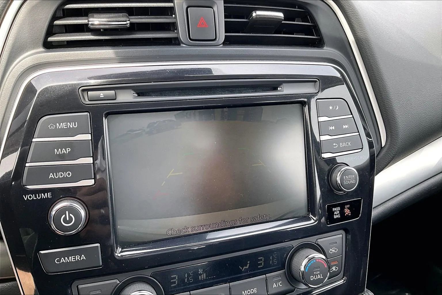 Used 2023 Nissan Maxima SL FWD image 20