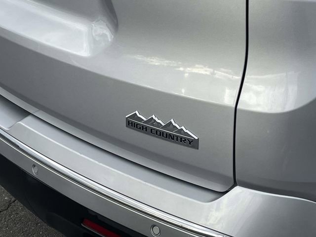 Used 2021 Chevrolet Traverse High Country image 11