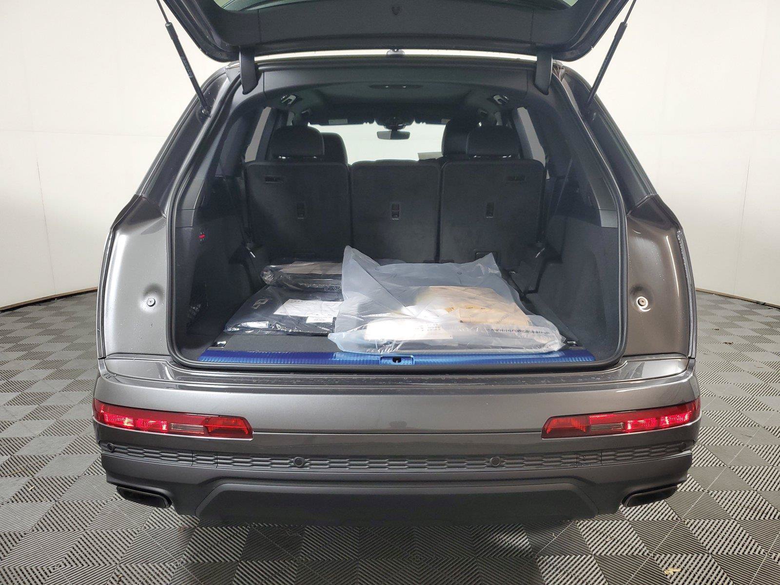New 2026 Audi Q7 2.0T Premium Plus AWD/4WD image 9