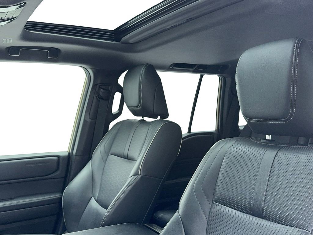 Used 2024 Toyota Land Cruiser image 33