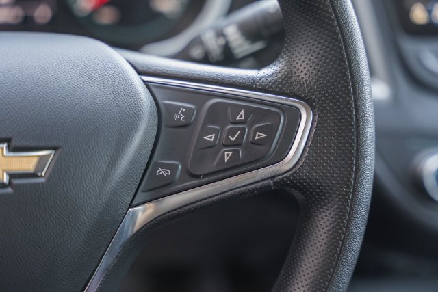 Used 2025 Chevrolet Malibu LT FWD image 32