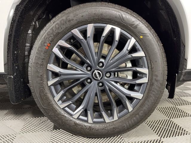 New 2026 Nissan Rogue Platinum image 14