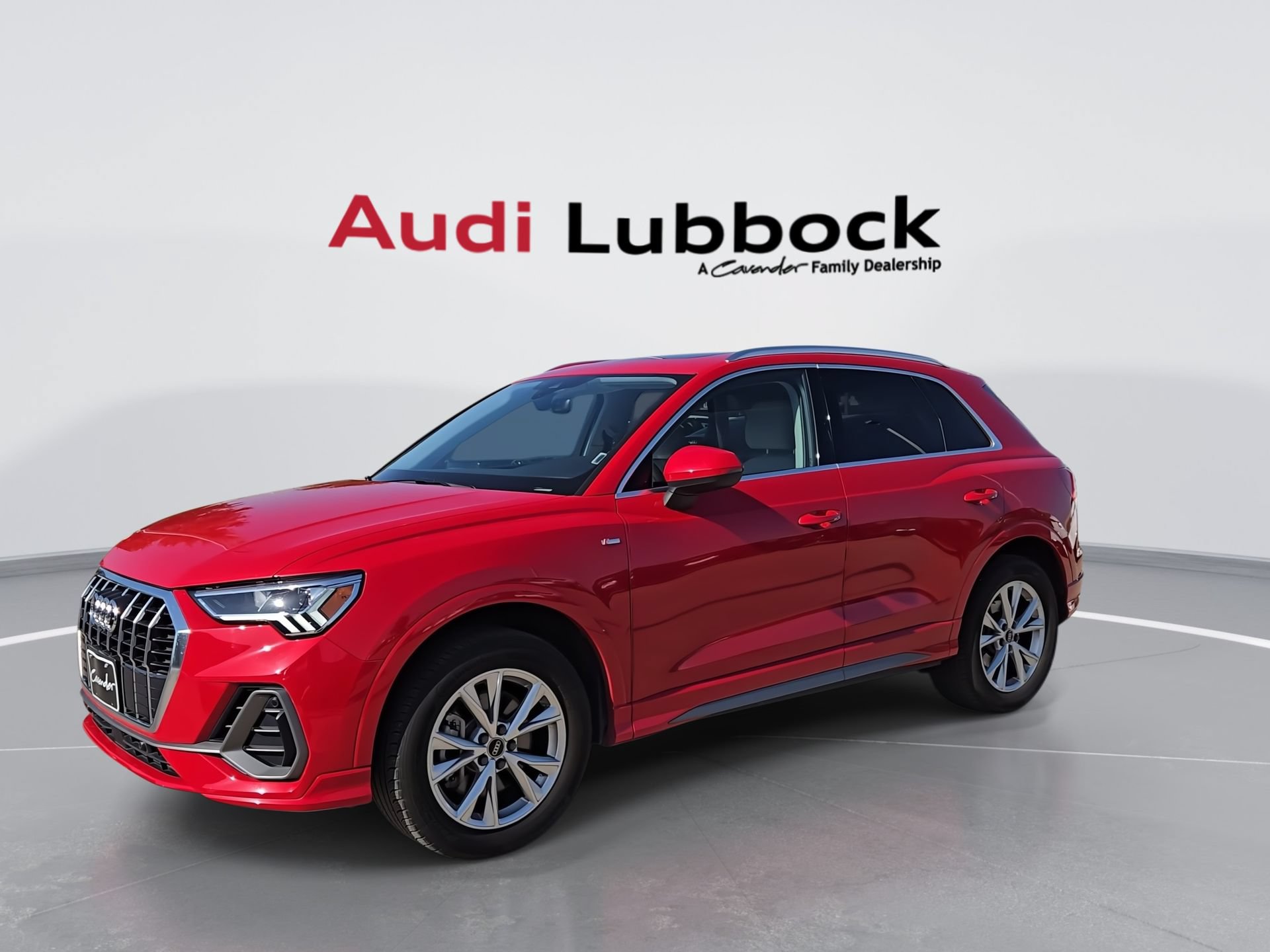 Certified 2025 Audi Q3 2.0T Premium AWD/4WD image 4