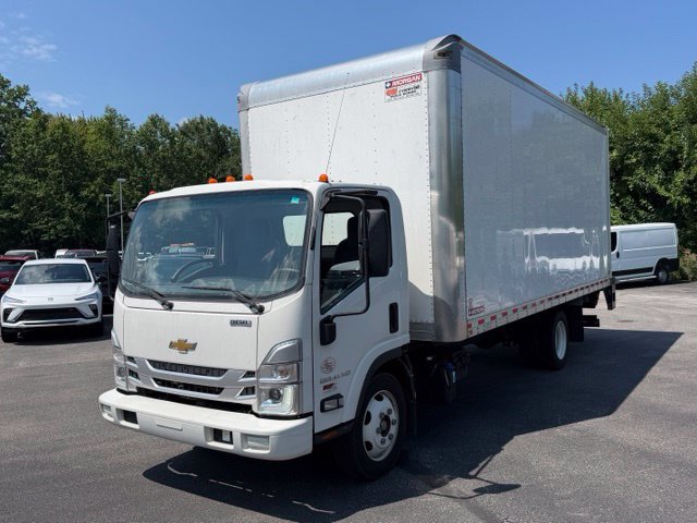 Used 2023 Chevrolet Low Cab Forward 5500XD RWD image 1