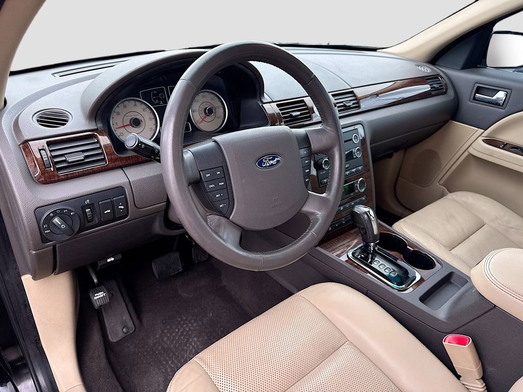 Used 2008 Ford Taurus Limited image 9