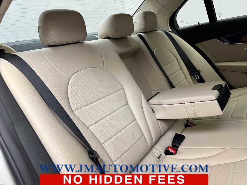 Used 2019 Mercedes-Benz C 300 4MATIC Sedan image 19