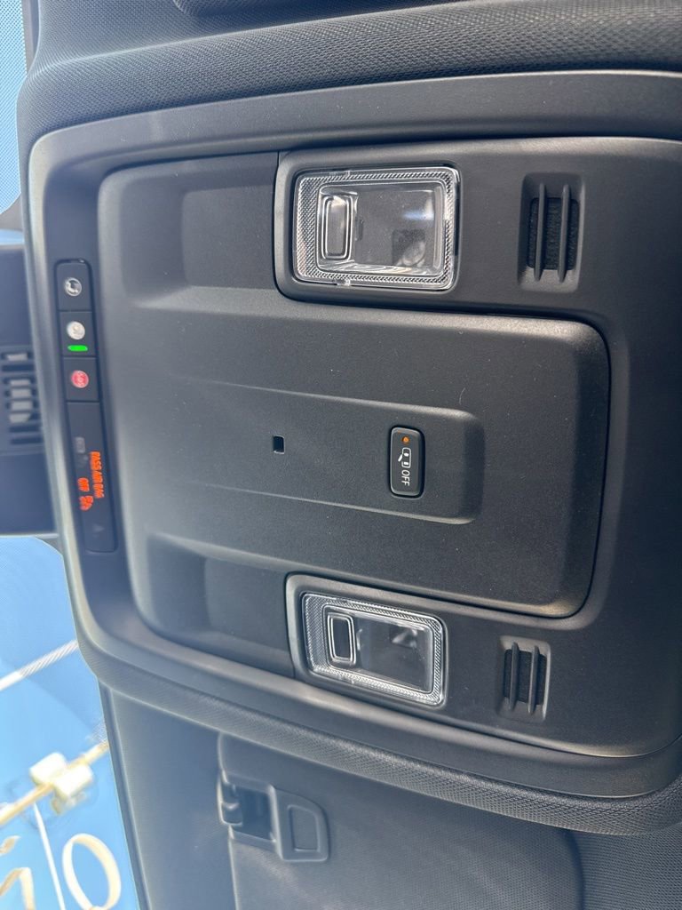 New 2026 Chevrolet Suburban LS image 28