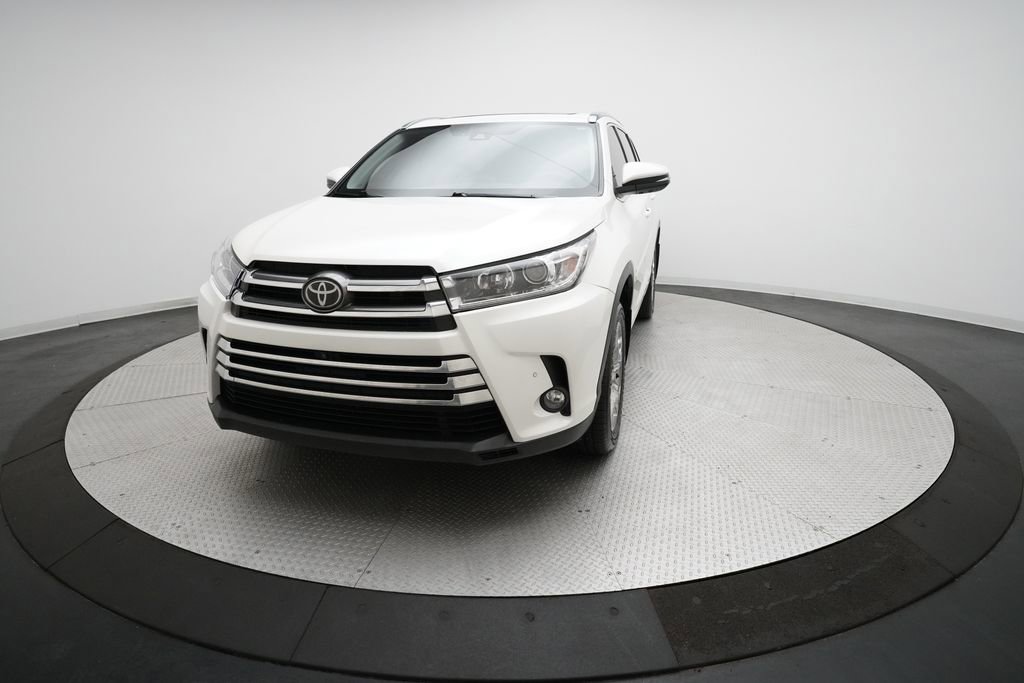 Used 2018 Toyota Highlander Limited Platinum image 12