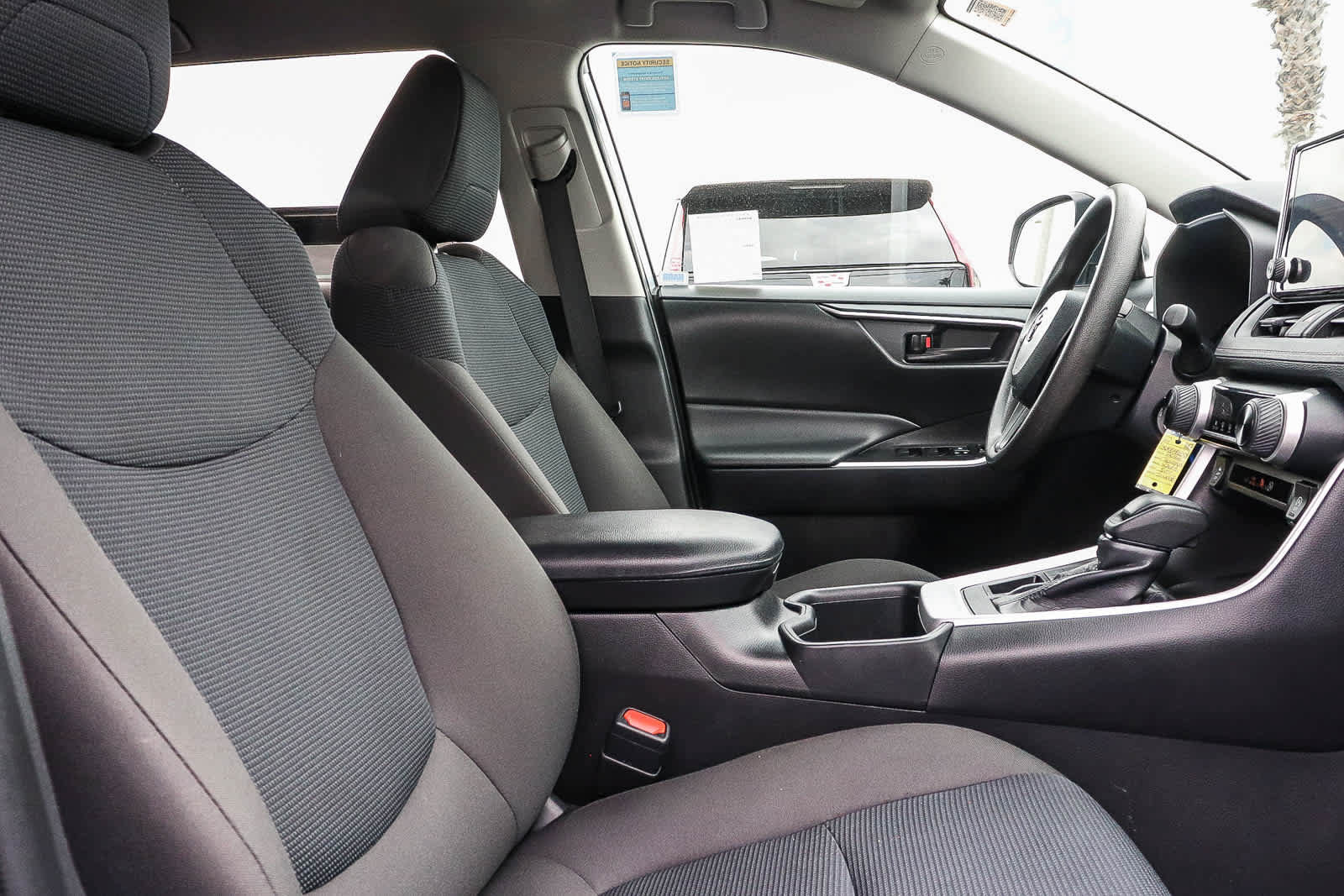 Used 2024 Toyota RAV4 LE AWD/4WD image 26