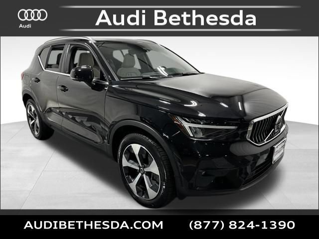 Used 2023 Volvo XC40 B5 Ultimate w/ Climate Package